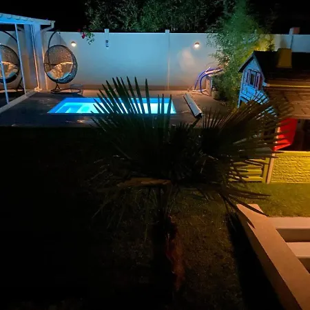 Maison Avec Piscine *